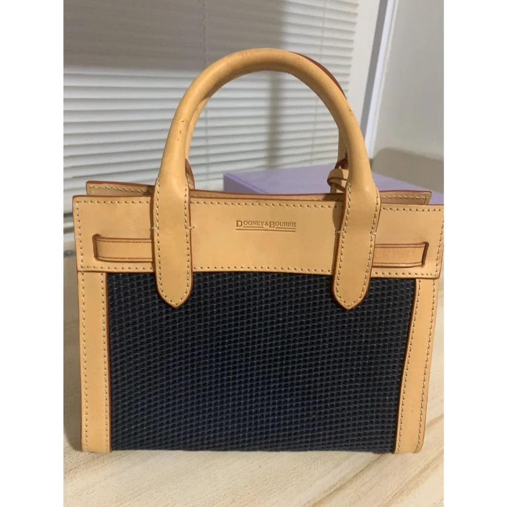 Brand: Dooney & Burke mini purse, Color: Blue and tan. Never been used - Picture 3 of 3
